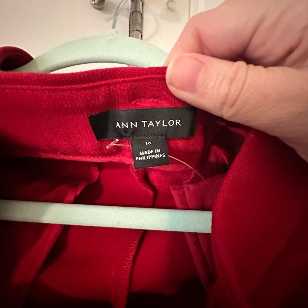New York & Company Wide Leg Pants in Red - Picture 3 of 5
